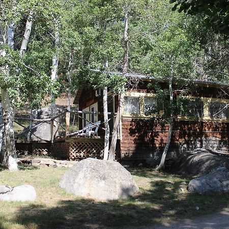 Twin Lakes Resort Bridgeport Bagian luar foto