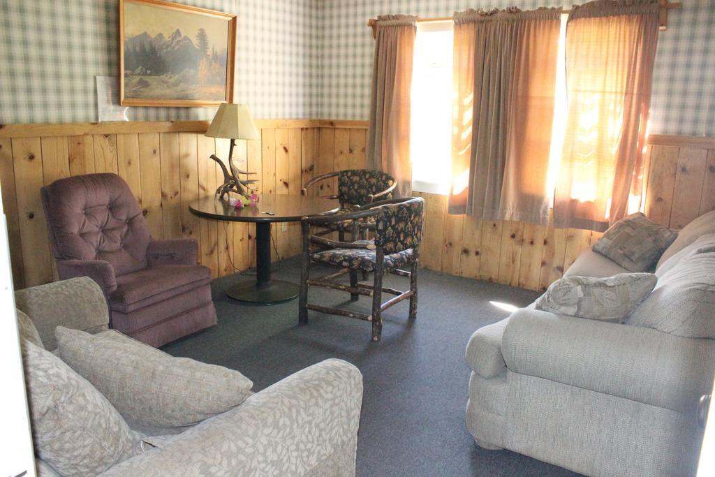 Twin Lakes Resort Bridgeport Ruang foto