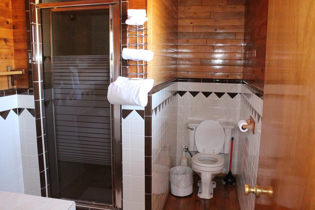Twin Lakes Resort Bridgeport Ruang foto