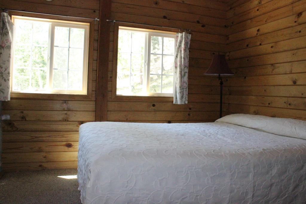 Twin Lakes Resort Bridgeport Ruang foto
