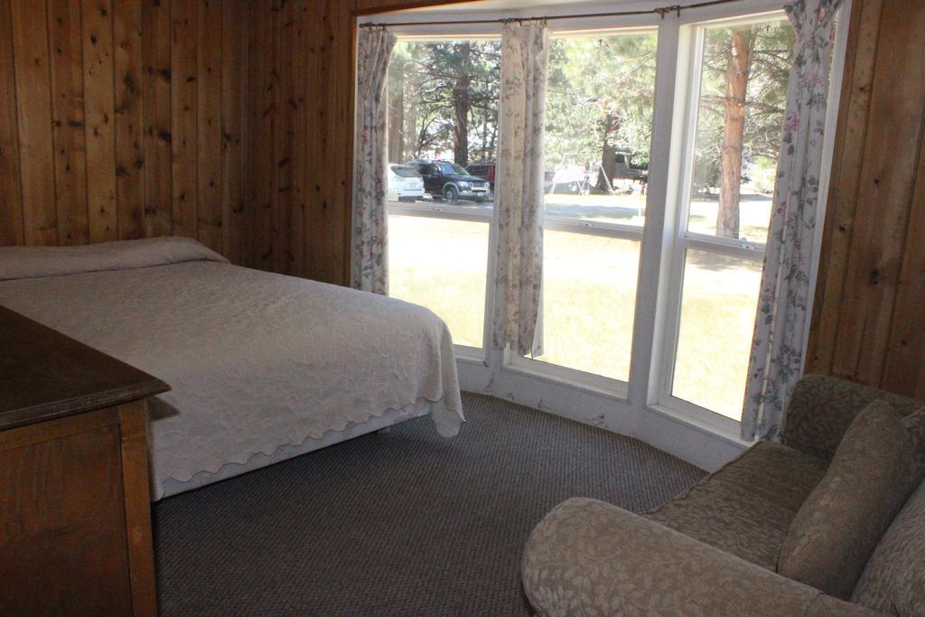 Twin Lakes Resort Bridgeport Ruang foto