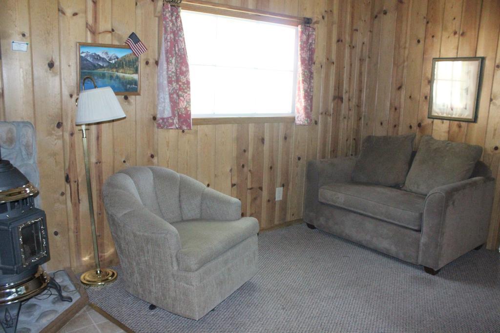 Twin Lakes Resort Bridgeport Ruang foto
