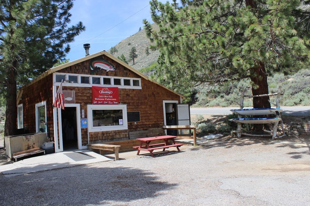 Twin Lakes Resort Bridgeport Bagian luar foto