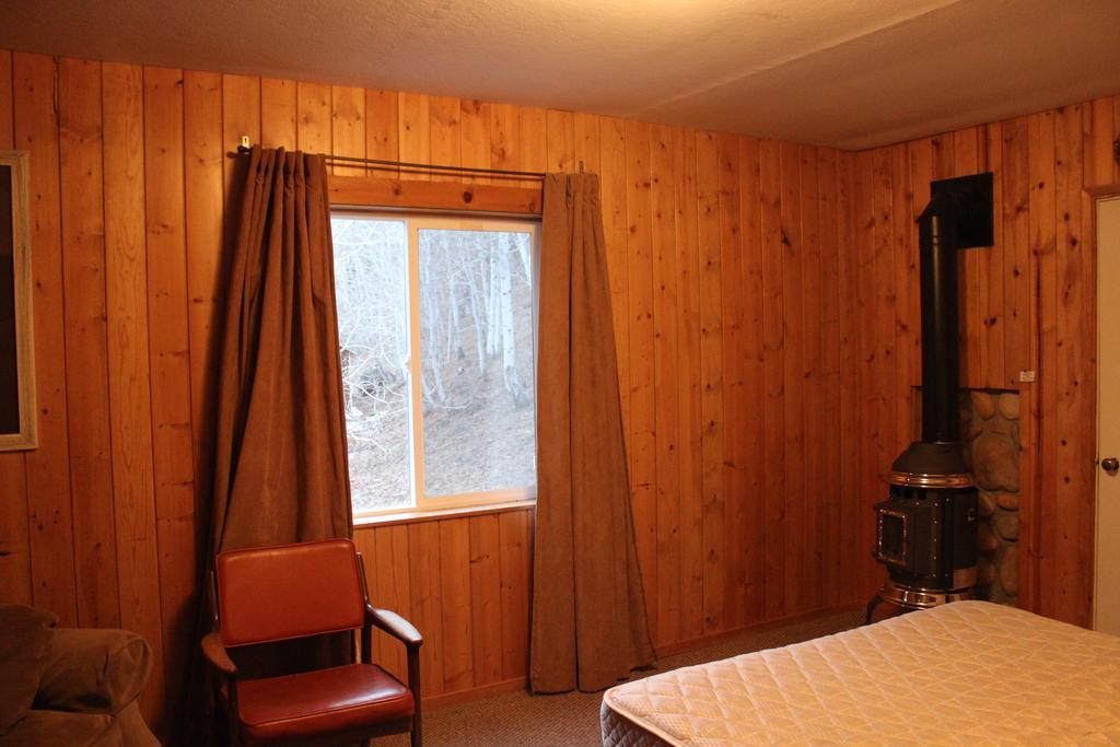 Twin Lakes Resort Bridgeport Ruang foto