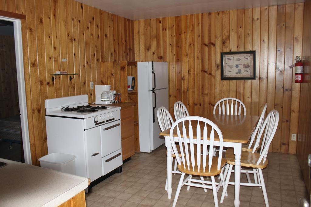 Twin Lakes Resort Bridgeport Ruang foto