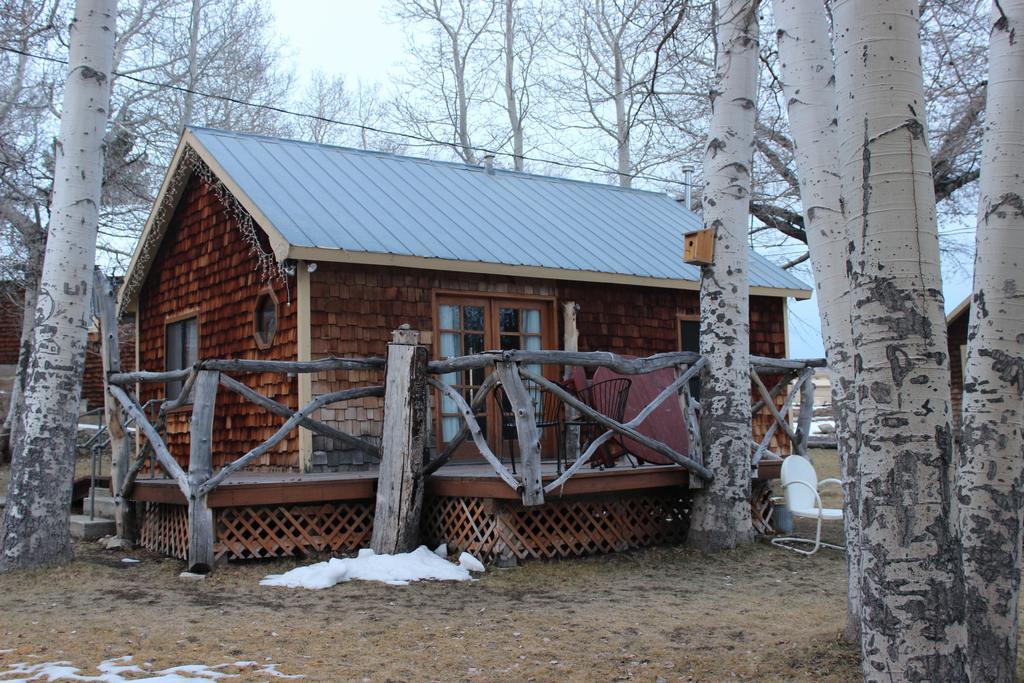 Twin Lakes Resort Bridgeport Bagian luar foto